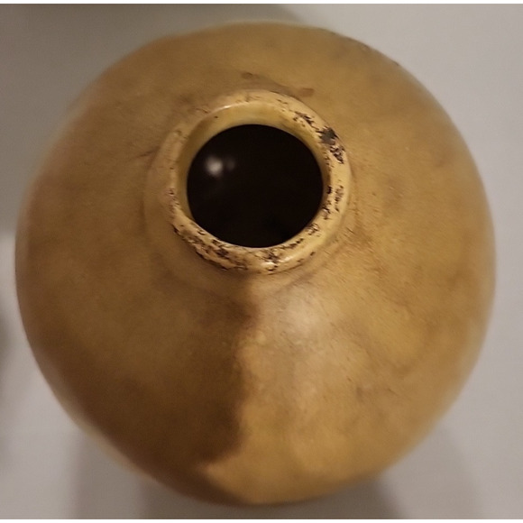 Studio Art Pottery Vase Signed Weed Pot Tan Drip Glaze Gourd Shape Simplistic - Picture 3 of 5